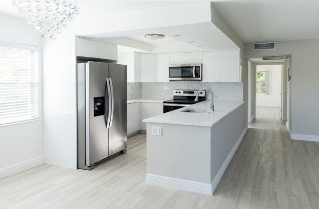 2 of 25 - 271 Fanshaw G, Boca Raton, FL
