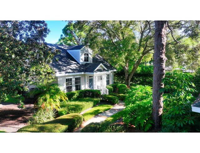 3 of 35 - 812 Carolina Circle Sw, Vero Beach, FL