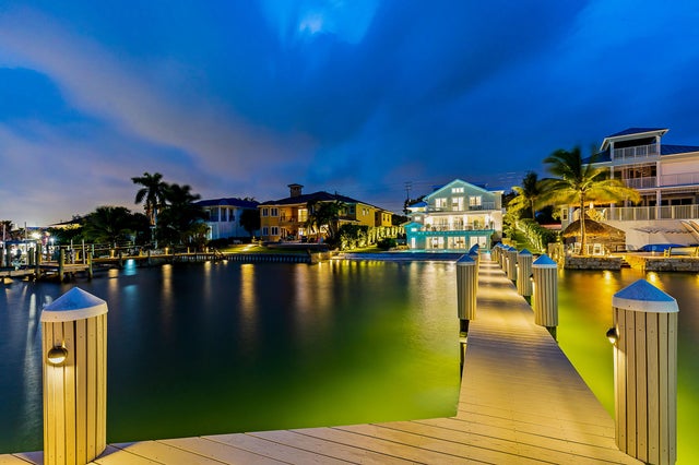 3 of 40 - 18119 Se Federal Highway, Jupiter, FL