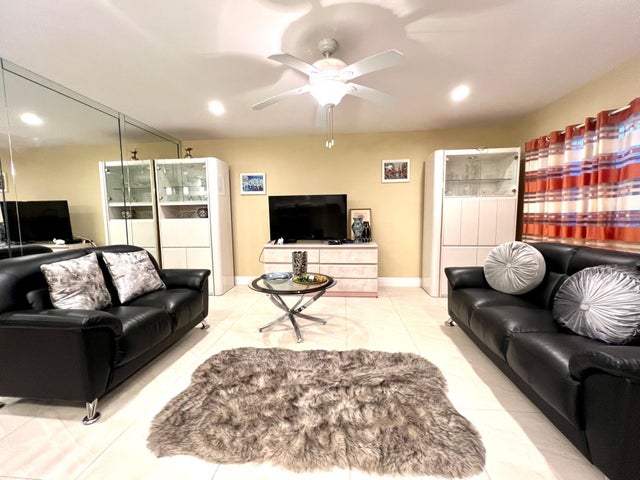 4 of 26 - 176 Tuscany C, Delray Beach, FL