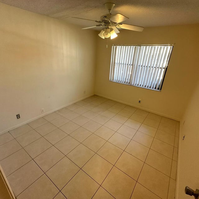 4 of 14 - 5975 Forest Hill Boulevard #101, West Palm Beach, FL