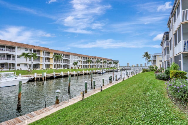 1 of 31 - 111 Doolen Court #106, North Palm Beach, FL