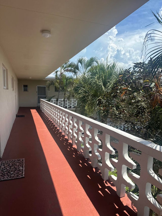 4 of 28 - 2812 S Garden Drive #304, Lake Worth, FL