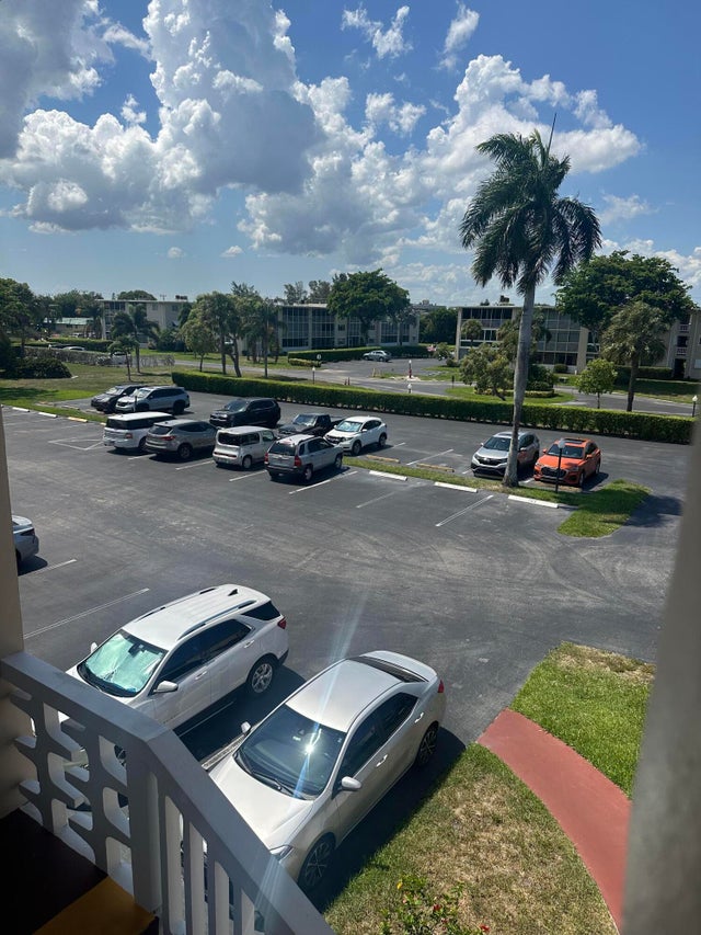 5 of 28 - 2812 S Garden Drive #304, Lake Worth, FL