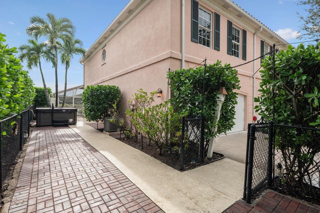 4 of 60 - 2064 Tigris Drive, West Palm Beach, FL