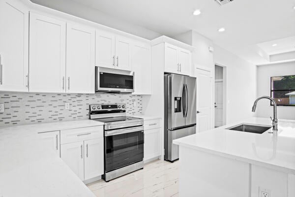 4 of 26 - 4709 Seagrape Drive, Fort Pierce, FL