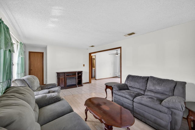 5 of 28 - 1332 W 33rd Street, Riviera Beach, FL