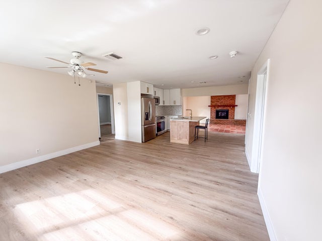 4 of 40 - 2479 Pinecrest Court, West Palm Beach, FL