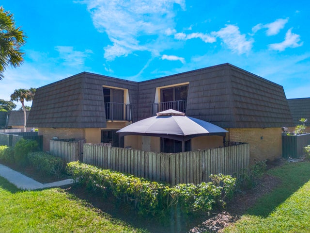 3231 32nd Way, West Palm Beach