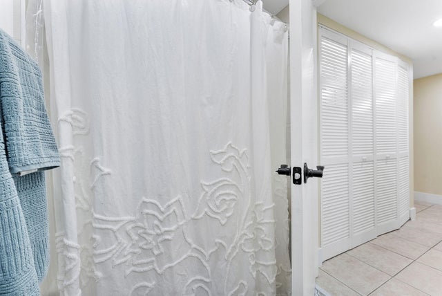 5 of 30 - 4705 Lucerne Lakes Blvd E #103, Lake Worth, FL