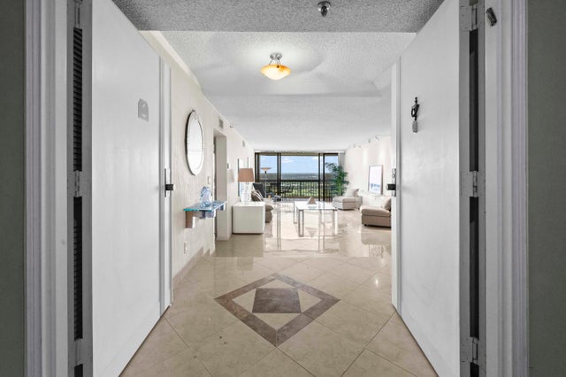 2 of 69 - 1900 Consulate Place #1905, West Palm Beach, FL