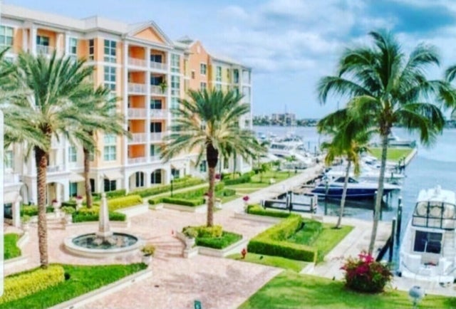 1 of 10 - 802 W Windward Way #309, Lantana, FL