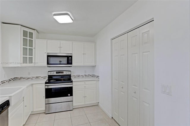 2 of 13 - 3810 N Jog Road #106, West Palm Beach, FL