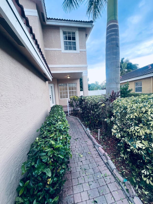 3 of 39 - 5033 Polaris Cove, Greenacres, FL