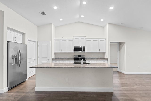 5 of 31 - 1691 Sw Alvaton Avenue, Port Saint Lucie, FL