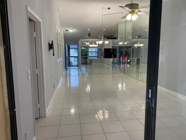 2 of 20 - 4711 Lucerne Lakes Boulevard E #204, Lake Worth, FL