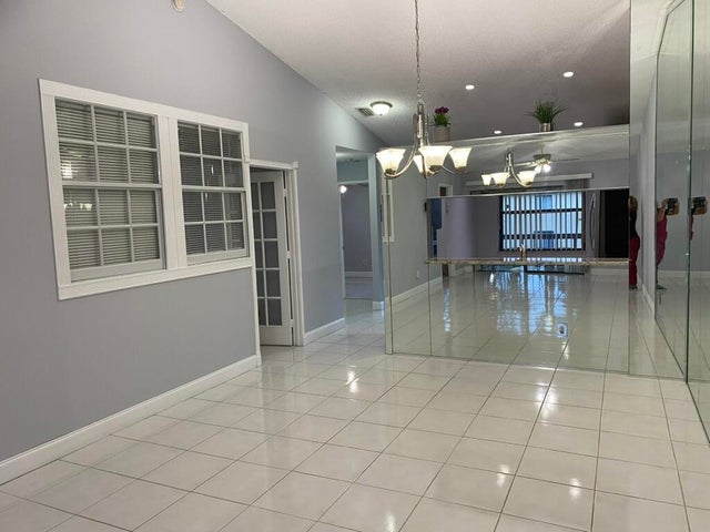 3 of 20 - 4711 Lucerne Lakes Boulevard E #204, Lake Worth, FL