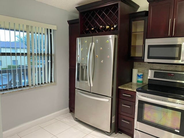 5 of 20 - 4711 Lucerne Lakes Boulevard E #204, Lake Worth, FL