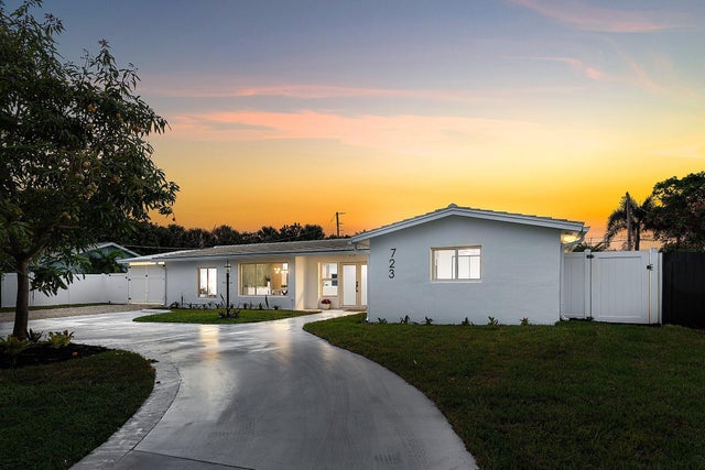 4 of 75 - 723 Sw 25th Avenue, Boynton Beach, FL