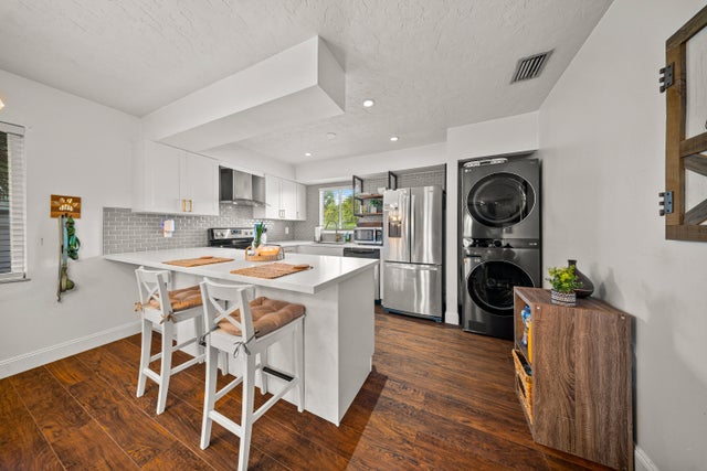 3 of 30 - 197 Se Village Drive #197, Port Saint Lucie, FL