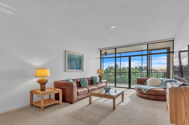 3 of 28 - 11370 Twelve Oaks Way #412, North Palm Beach, FL