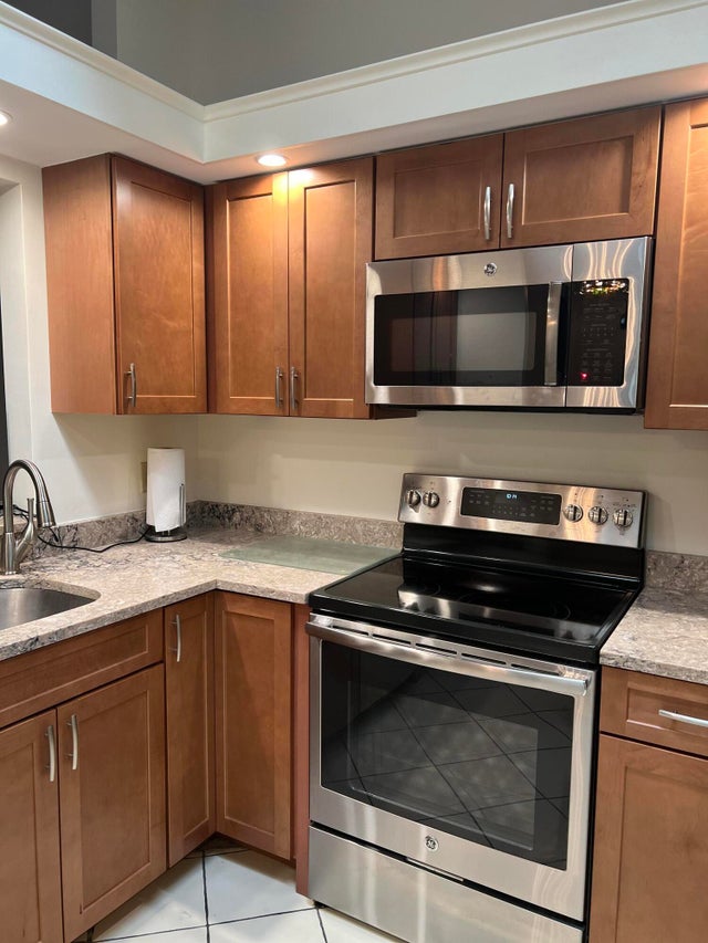 5 of 52 - 10555 Garden Palm Court #a, Boynton Beach, FL