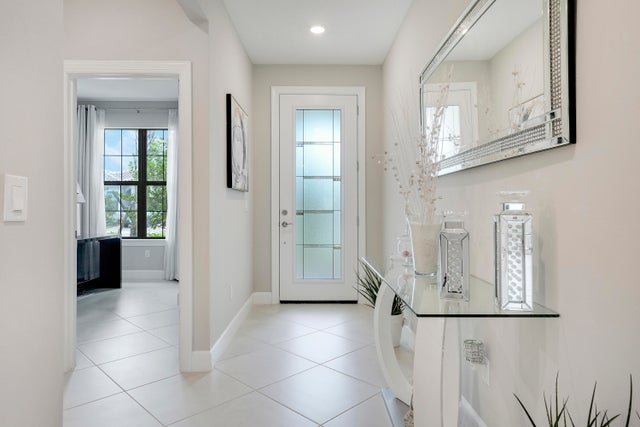 5 of 54 - 534 Se Crathes Street, Port Saint Lucie, FL
