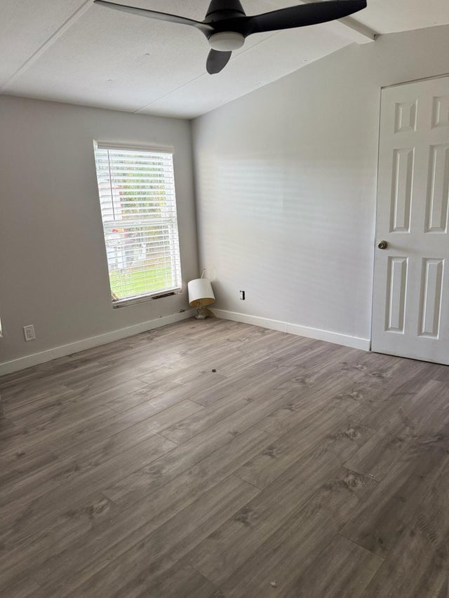 5 of 13 - 102 Plantation Blvd, Lake Worth, FL