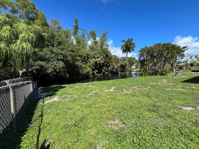 3 of 31 - 2141 Hypoluxo Road, Lake Worth, FL
