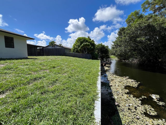 4 of 31 - 2141 Hypoluxo Road, Lake Worth, FL