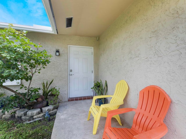 4 of 39 - 101 N Sequoia Drive N, West Palm Beach, FL