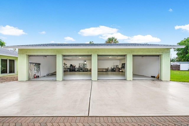 3 of 42 - 165 Nw 8th Street, Boca Raton, FL