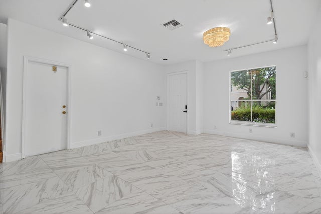 4 of 67 - 4083 Lake Tahoe Circle, West Palm Beach, FL
