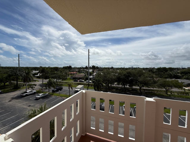 4 of 93 - 301 Se 3rd Street #510, Dania, FL