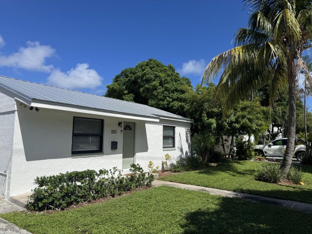 3 of 18 - 611 Monceaux Road, West Palm Beach, FL