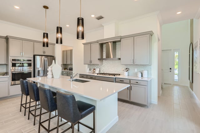 4 of 23 - 512 Se Fascino Circle, Port Saint Lucie, FL