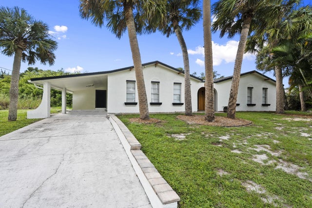 1 of 47 - 4687 N Old Dixie Highway, Fort Pierce, FL