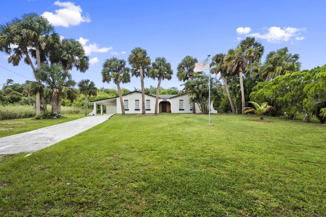4 of 47 - 4687 N Old Dixie Highway, Fort Pierce, FL