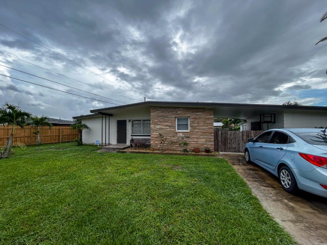 3 of 21 - 768 Cypress Street, Port Saint Lucie, FL
