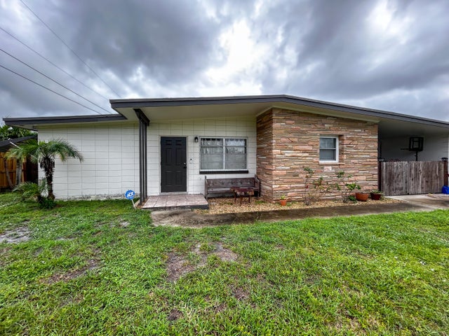 4 of 21 - 768 Cypress Street, Port Saint Lucie, FL