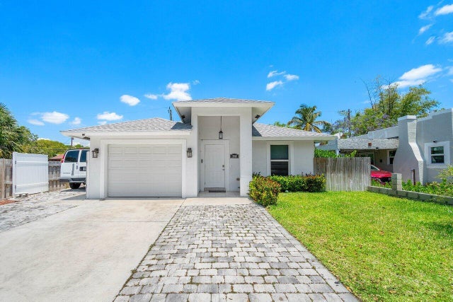 1 of 25 - 625 Forest Hill Boulevard, West Palm Beach, FL