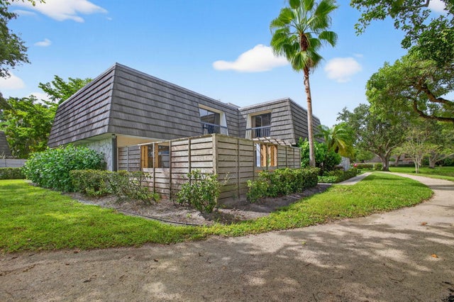 1 of 97 - 411 4th Terrace, Palm Beach Gardens, FL