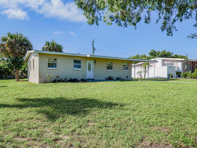 1 of 30 - 563 4th Place Sw, Vero Beach, FL