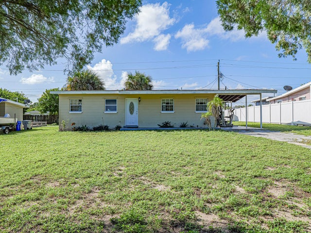 3 of 30 - 563 4th Place Sw, Vero Beach, FL