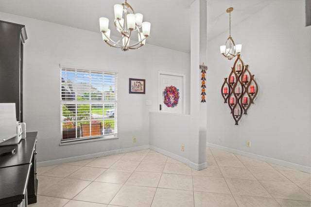 4 of 62 - 2663 Sw Chestnut Lane, Port Saint Lucie, FL