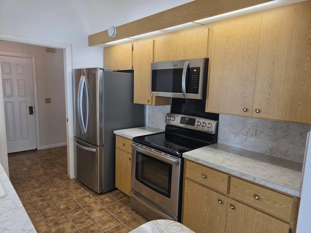 4 of 14 - 198 Ridge Road, Jupiter, FL