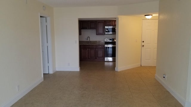 4 of 19 - 1516 Se Royal Green Circle #g-103, Port Saint Lucie, FL