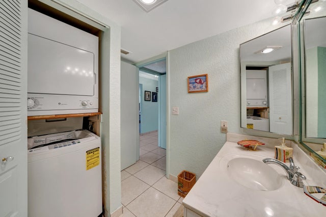 5 of 45 - 9289 Vista Del Lago #g, Boca Raton, FL
