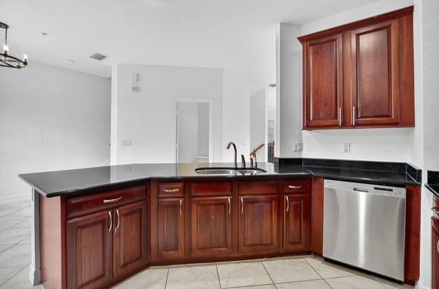 5 of 40 - 1886 Nw 9th Street, Boca Raton, FL