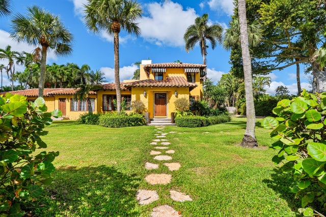 2 of 38 - 334 Palm Trail, Delray Beach, FL